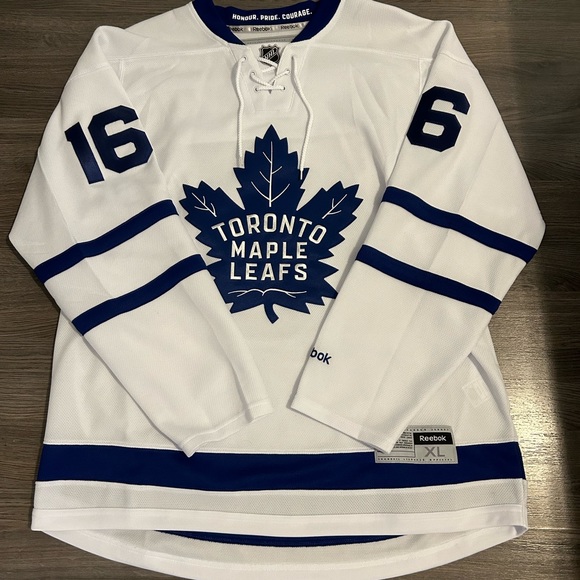 MENS Mitch Marner Toronto maple leafs jersey - Picture 2 of 4